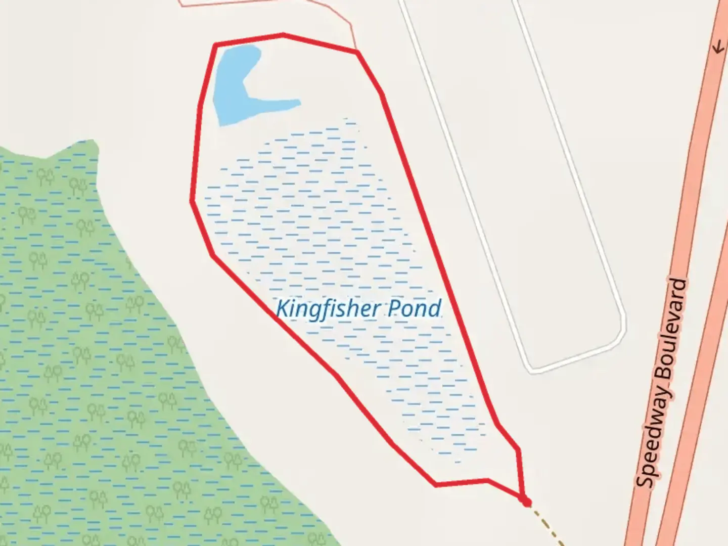 An image depicting the trail Kingfisher Pond Loop and its surrounding area.
