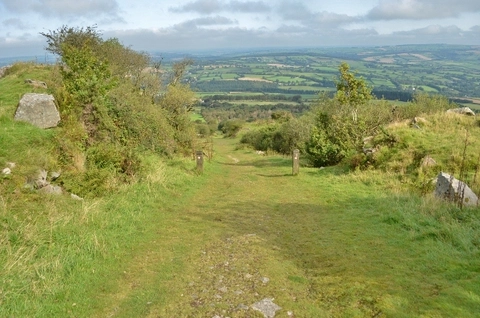 An image depicting the trail Kit Hill Loop and its surrounding area.