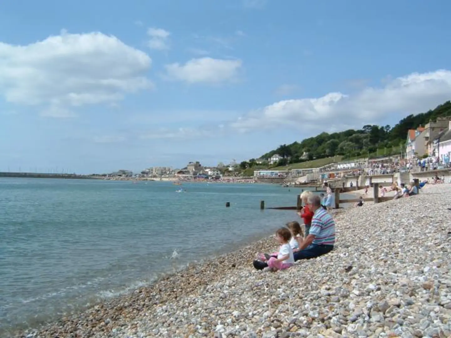 An image depicting the trail Uplyme to Lyme Regis and its surrounding area.