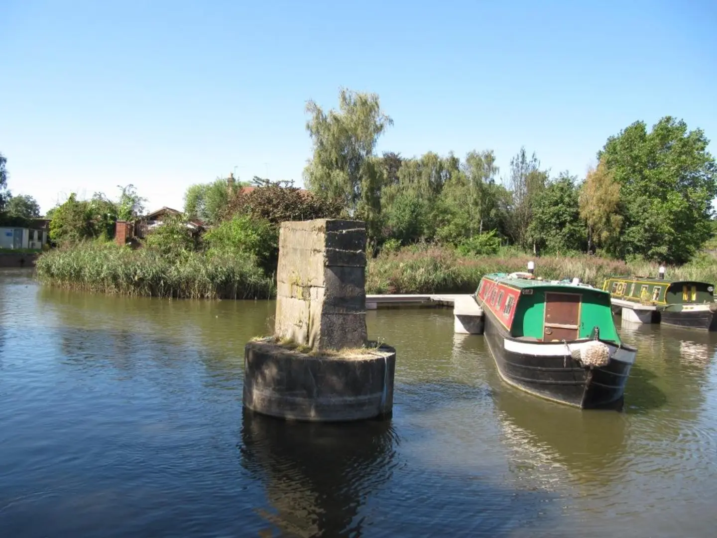 An image depicting the trail Droitwich Spa and Salwarpe Loop and its surrounding area.