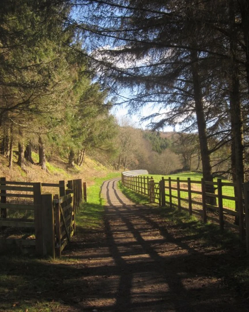 An image depicting the trail Wray Valley Trail and its surrounding area.