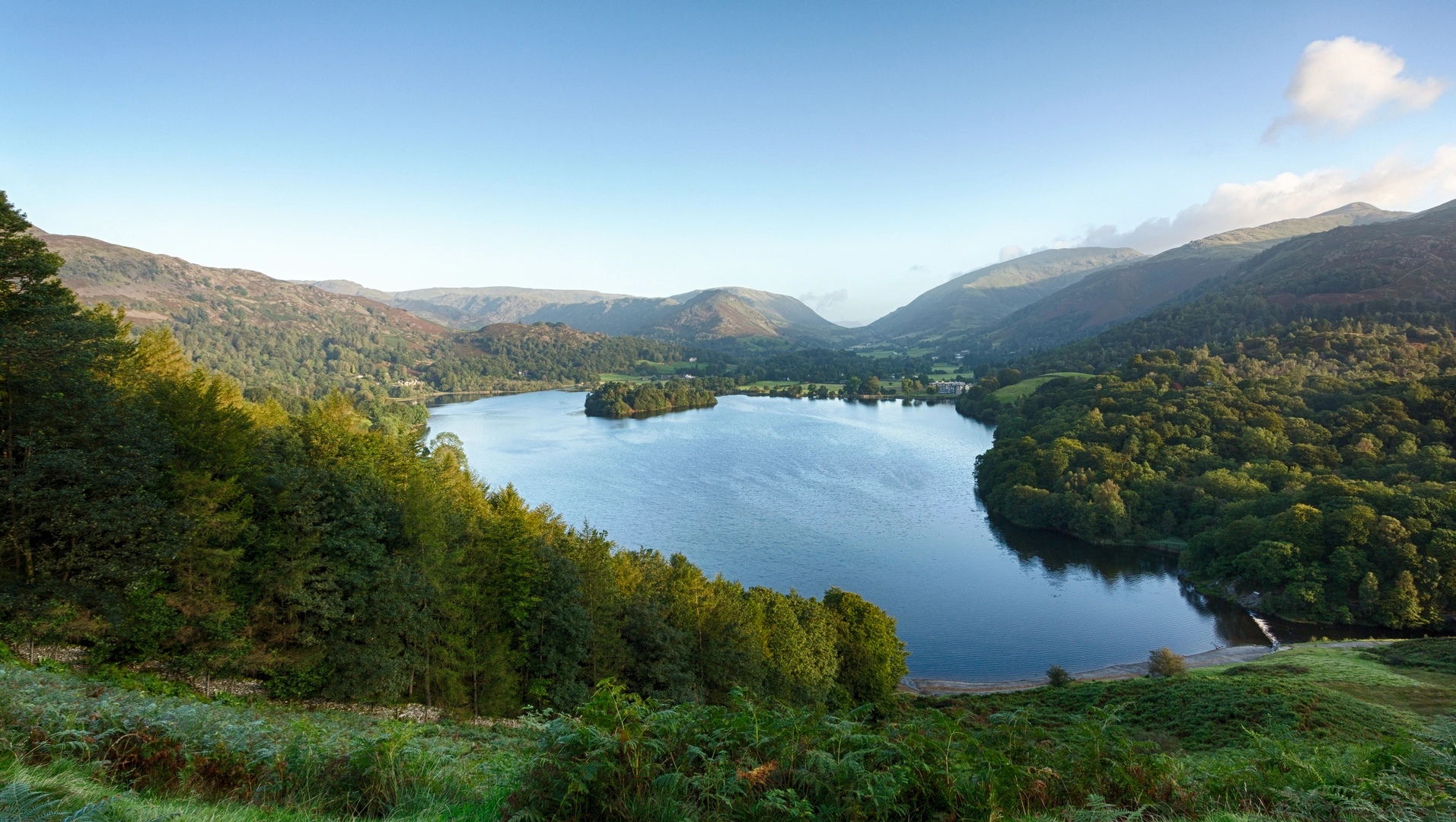 An image depicting the trail Grasmere and Rydal Water Loop from Grasmere and its surrounding area.