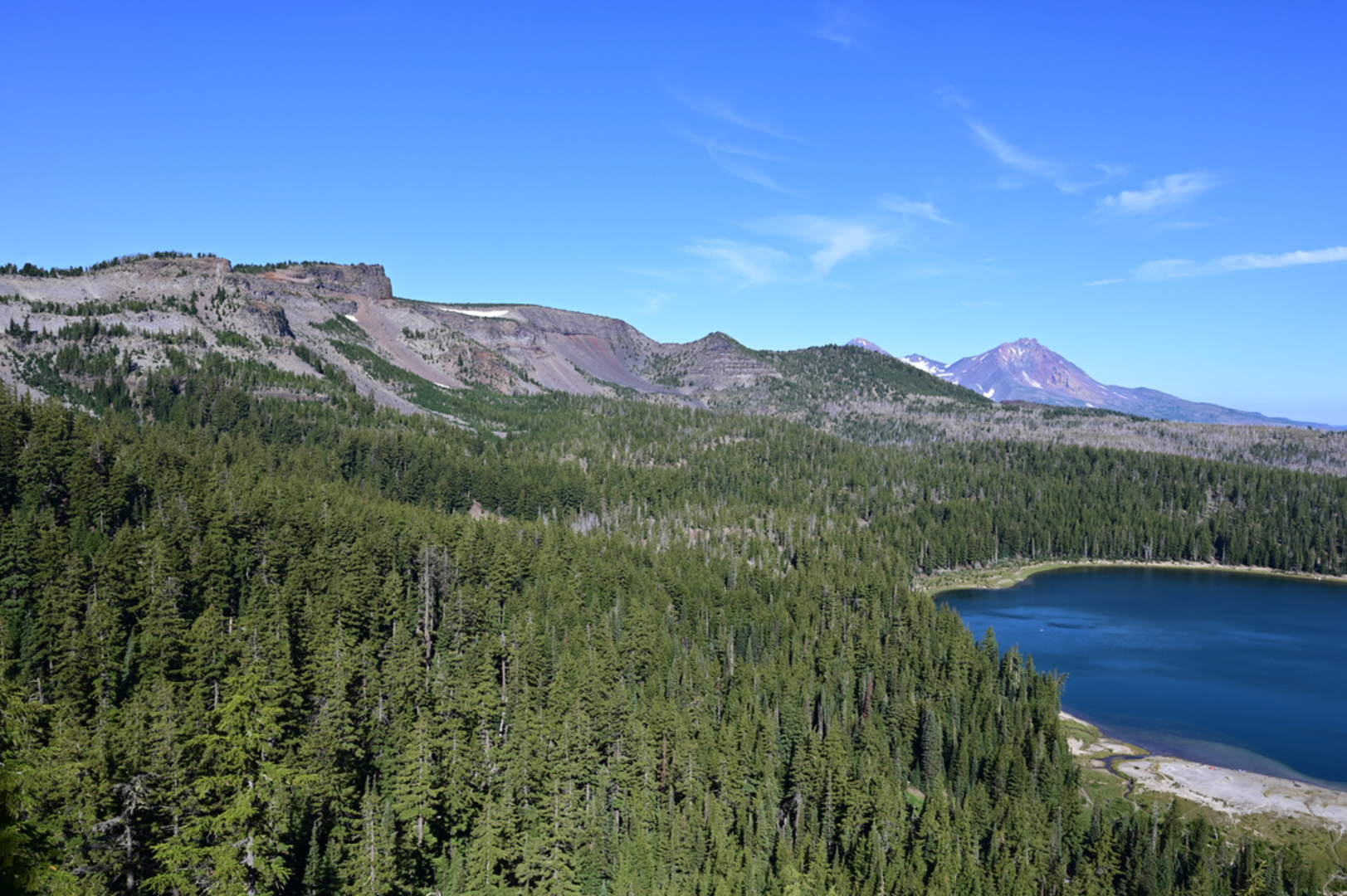 An image depicting the trail Park Meadow Tie Trail via Little Three Creek Lake Trail and its surrounding area.