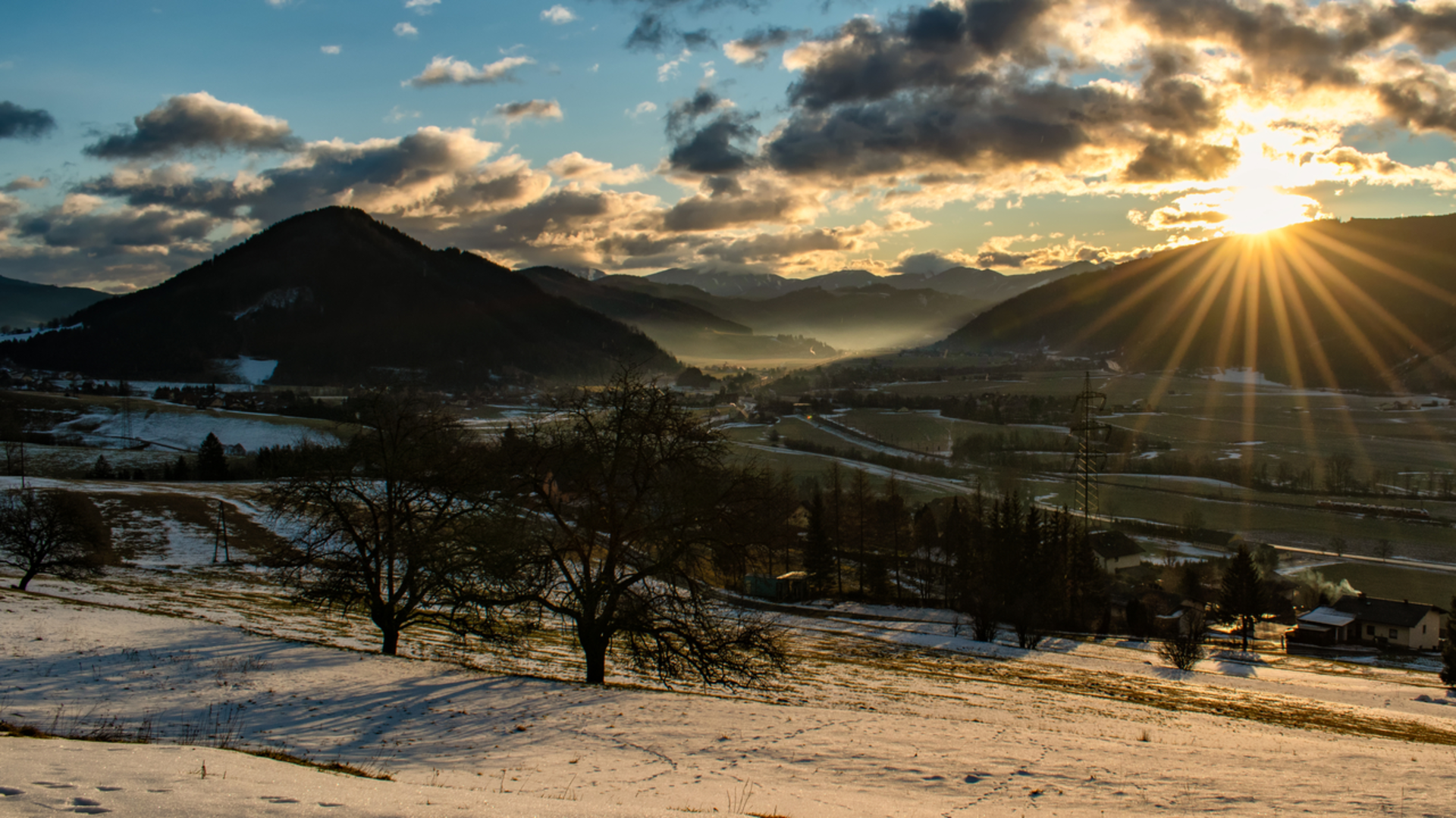 An image depicting the trail Marterlweg Route 1 - Green and its surrounding area.