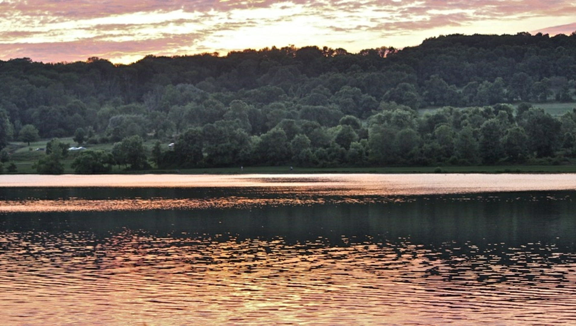 An image depicting the trail Lake Galena Loop Trail and its surrounding area.