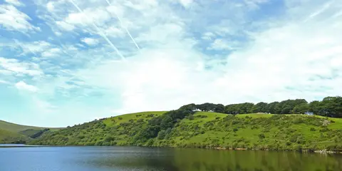 An image depicting the trail West Devon Way and its surrounding area.