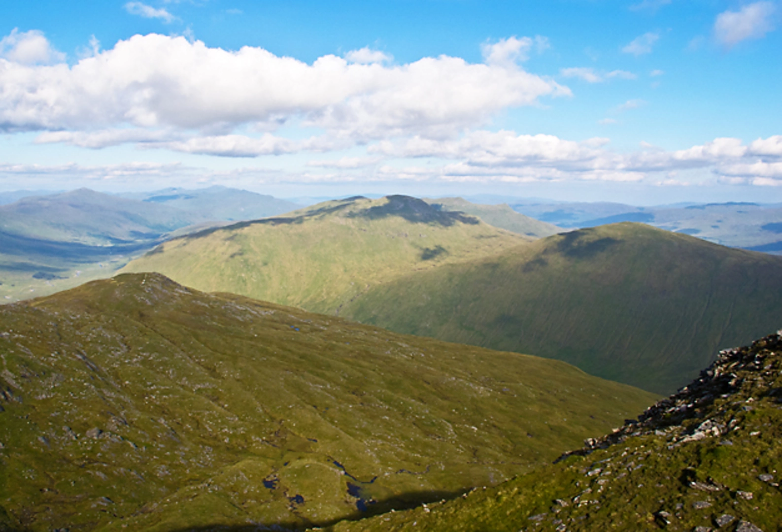 An image depicting the trail Beinn Chaluim and Cam Chreag Loop and its surrounding area.