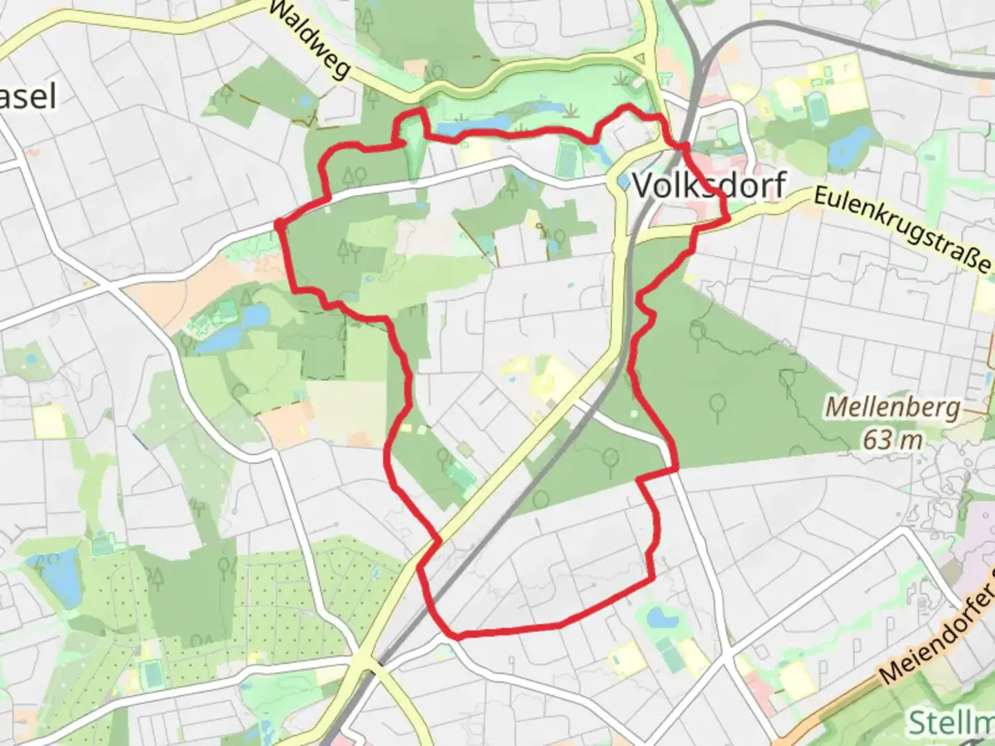 An image depicting the trail Grosser Teich via Hundeauslaufzone and its surrounding area.