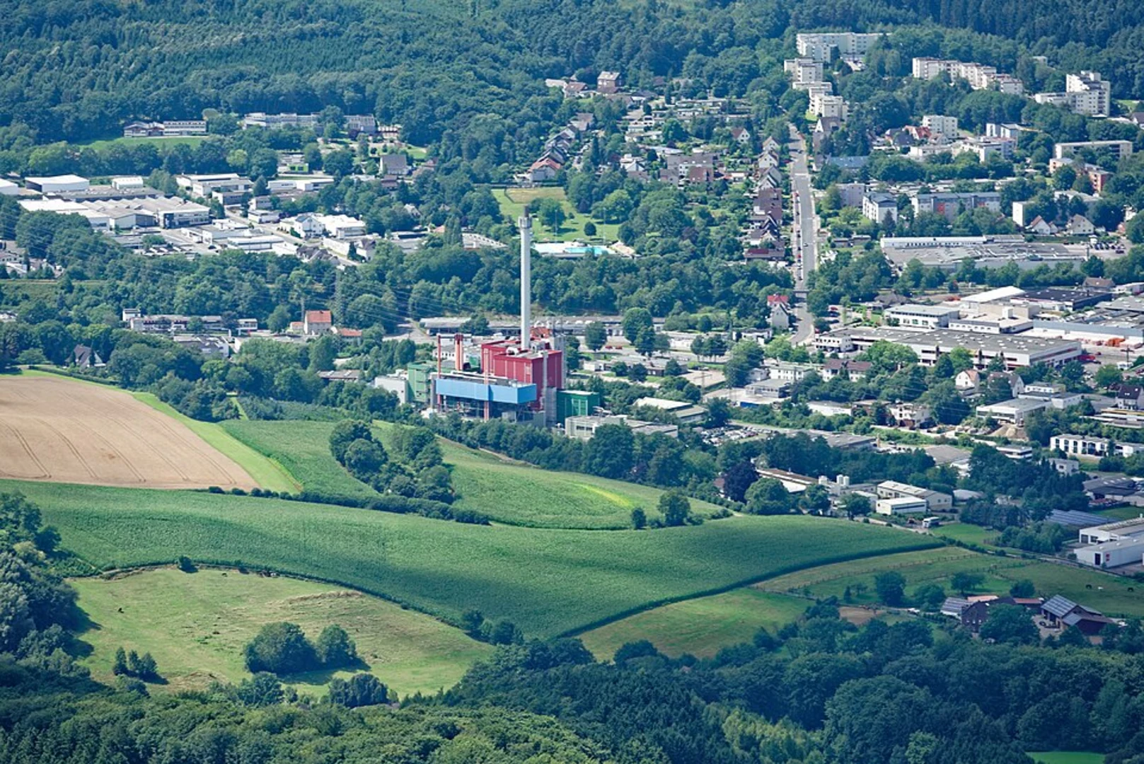 An image depicting the trail Iserlohn to Altena via Drahthandelsweg and its surrounding area.
