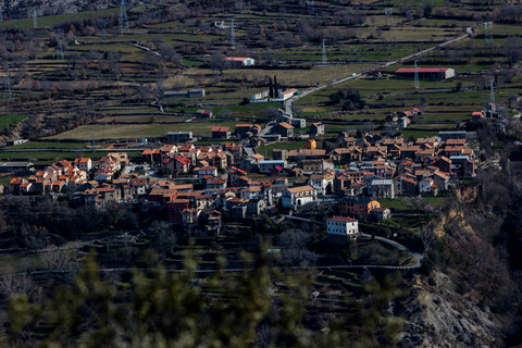 An image depicting the trail GR 19 - Sobrarbe Trail and its surrounding area.
