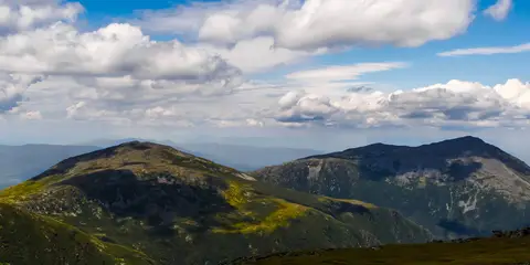 An image depicting the trail Southern Presidential Loop and its surrounding area.