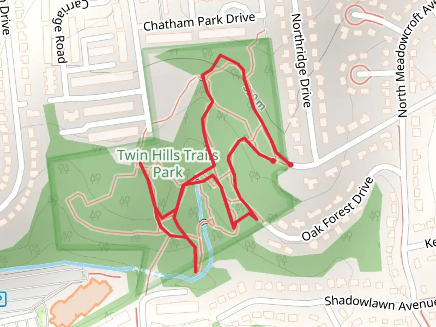 An image depicting the trail Twin Hills Park Loop and its surrounding area.