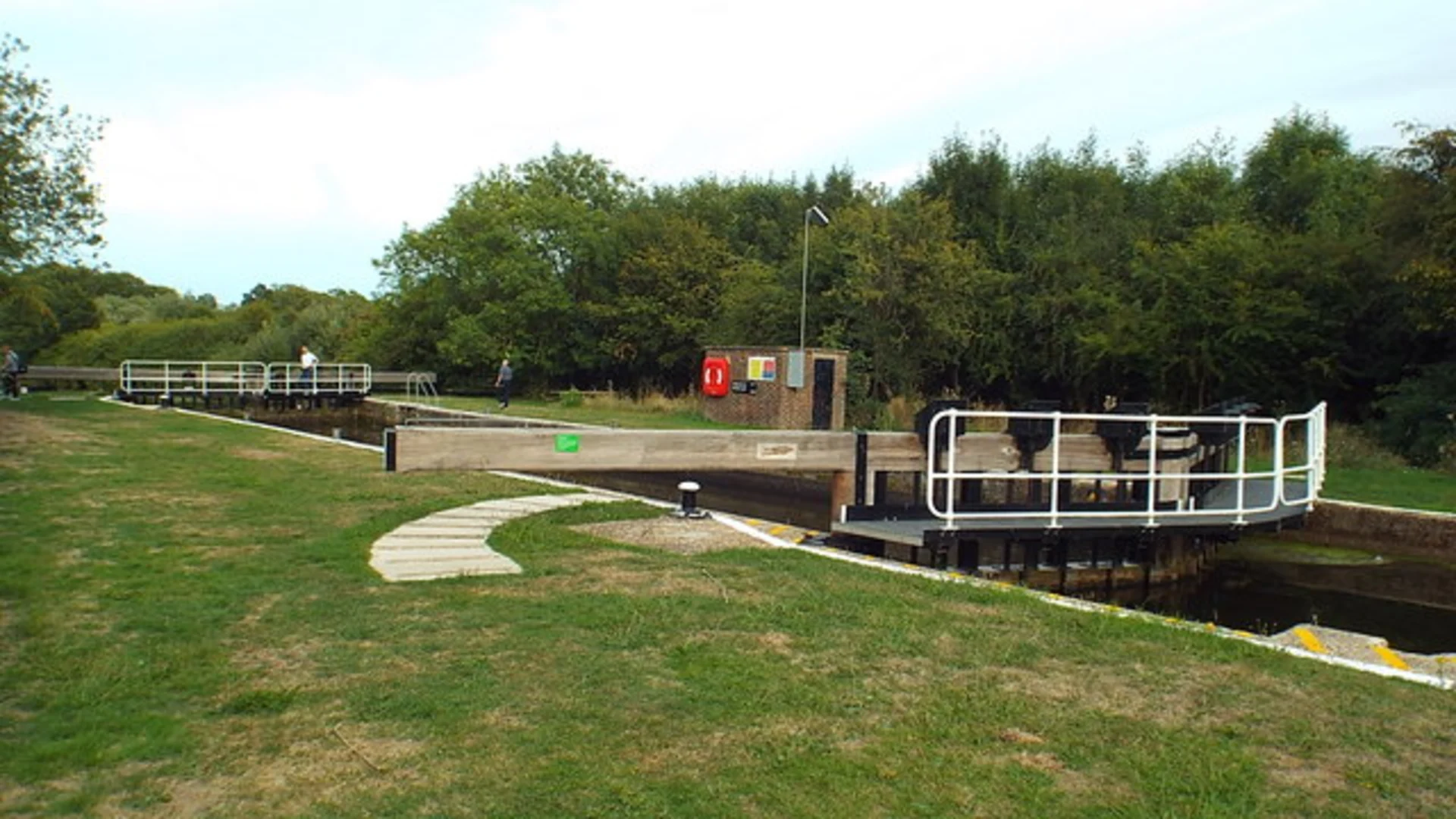 An image depicting the trail Tonbridge Eastern Loop via River Medway and its surrounding area.