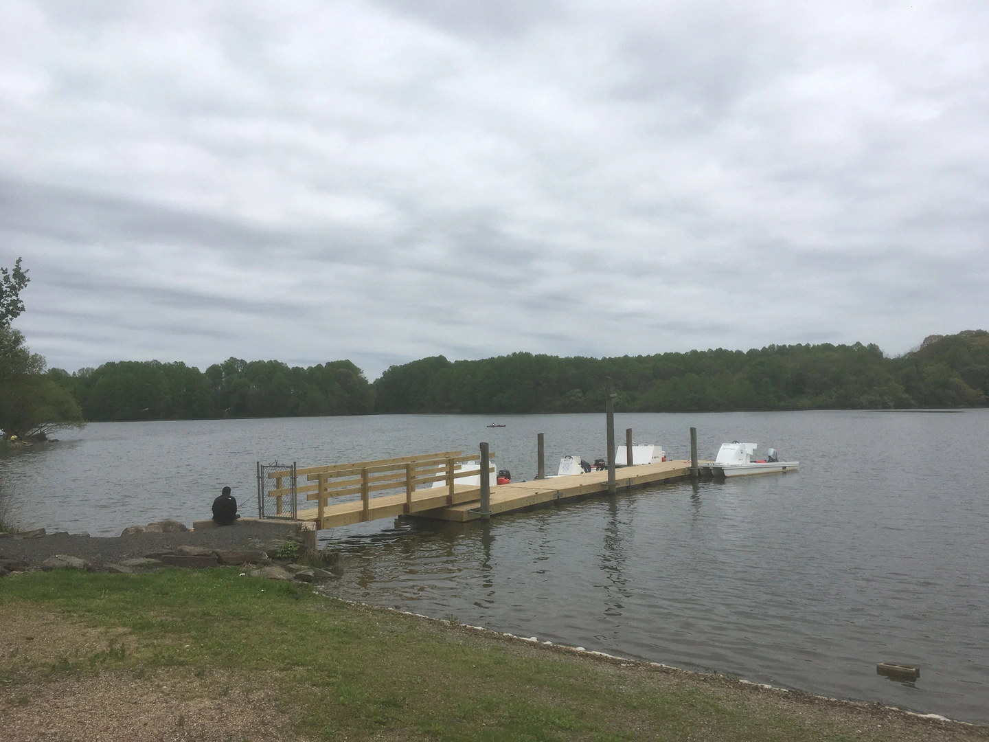 An image depicting the trail Lake Luxembourg East Loop Trail and its surrounding area.