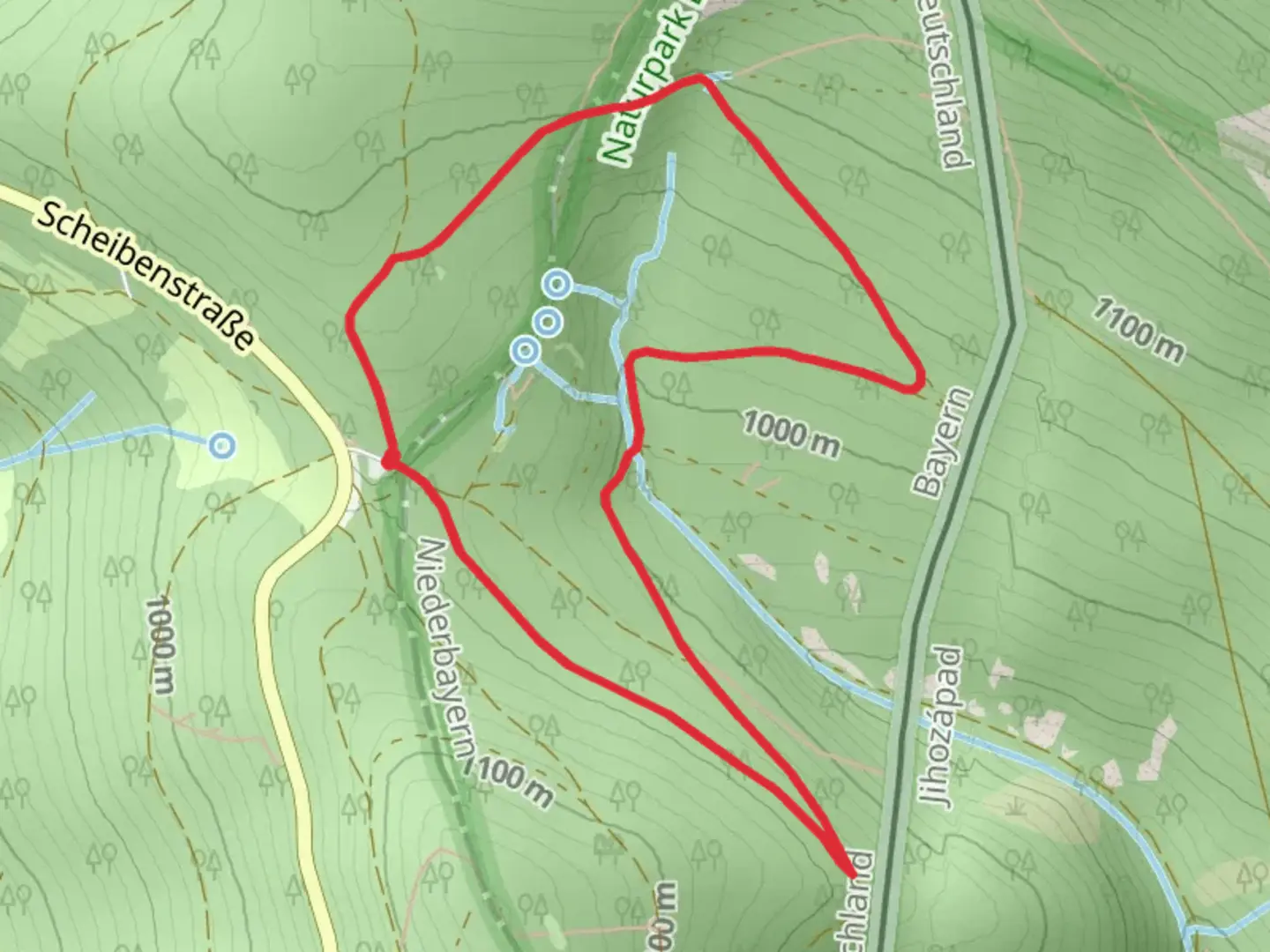 An image depicting the trail Kleine Scheibe Loop via Scheibensattel and its surrounding area.