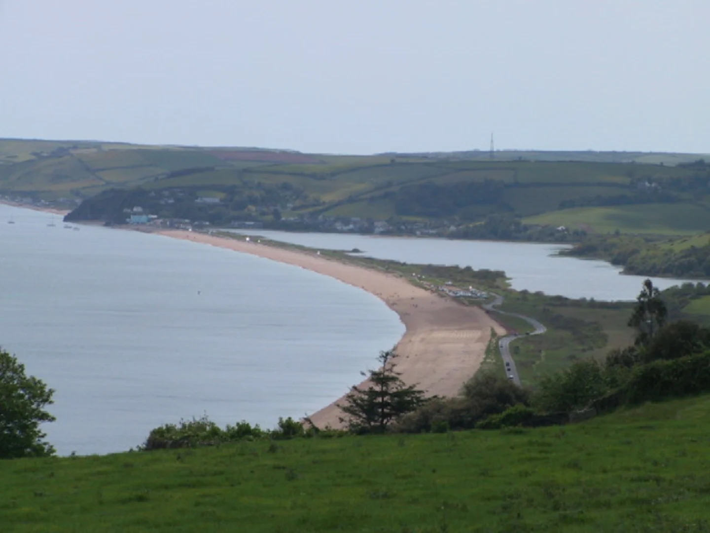 An image depicting the trail South Hams Way and its surrounding area.