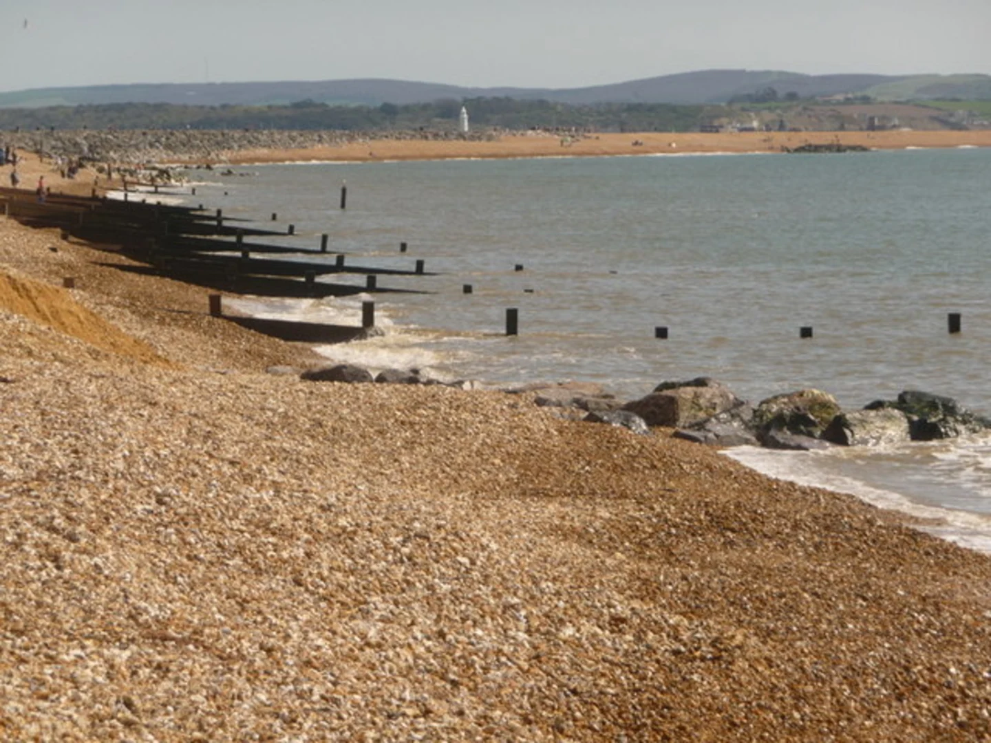 An image depicting the trail Pleasure Gardens, Shorefield Country Park and Mean Low Water Walk and its surrounding area.