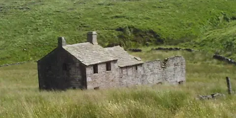 An image depicting the trail Hoof Stones Height - Noah Dale and Colden Water and its surrounding area.