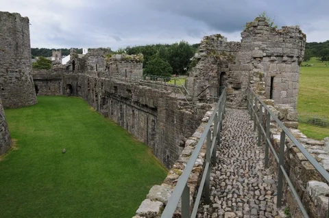 Beaumaris Castle and Coast Loop