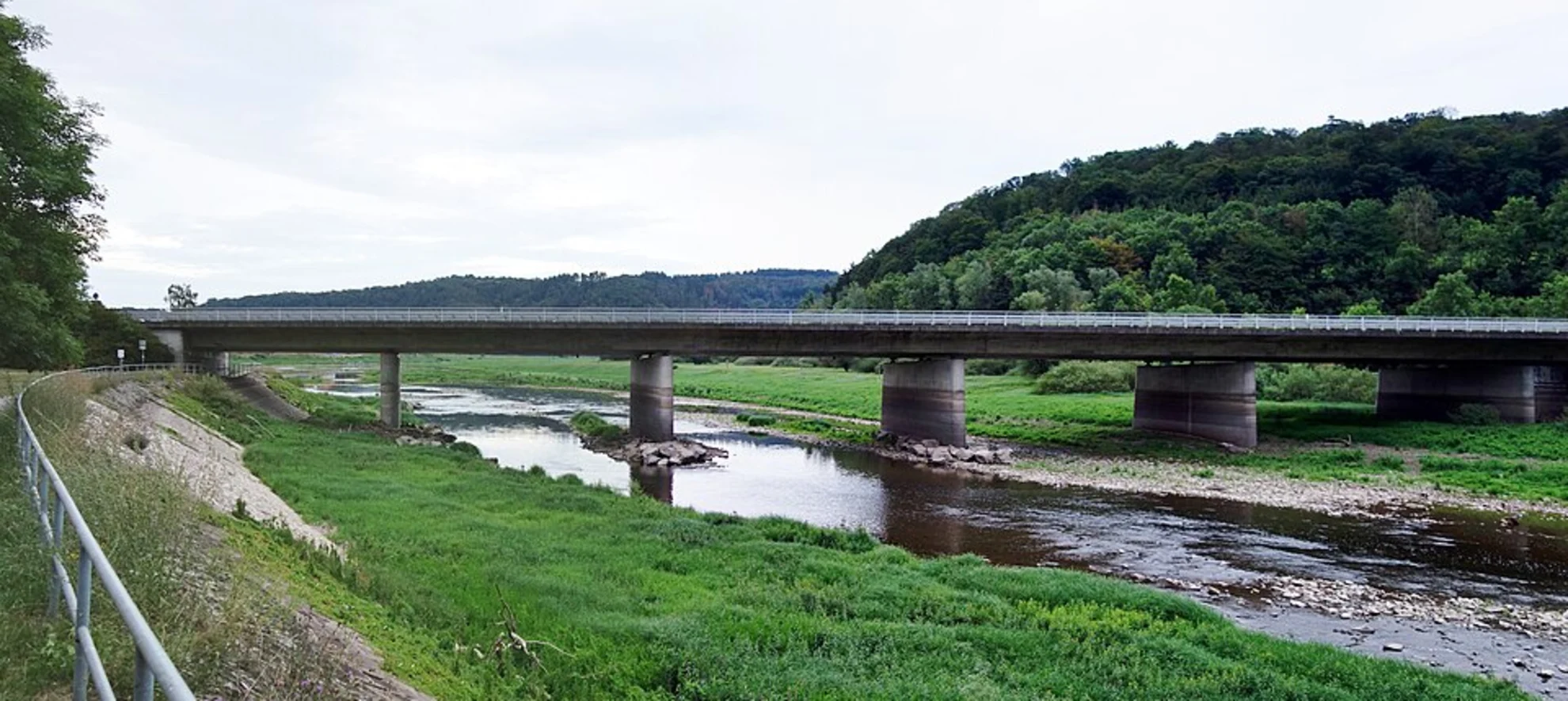 An image depicting the trail Oberorke to Herzhausen Walk via Schloss Reckenberg and its surrounding area.