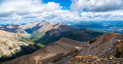 An image depicting the trail Mount Elbert via CDT and its surrounding area.