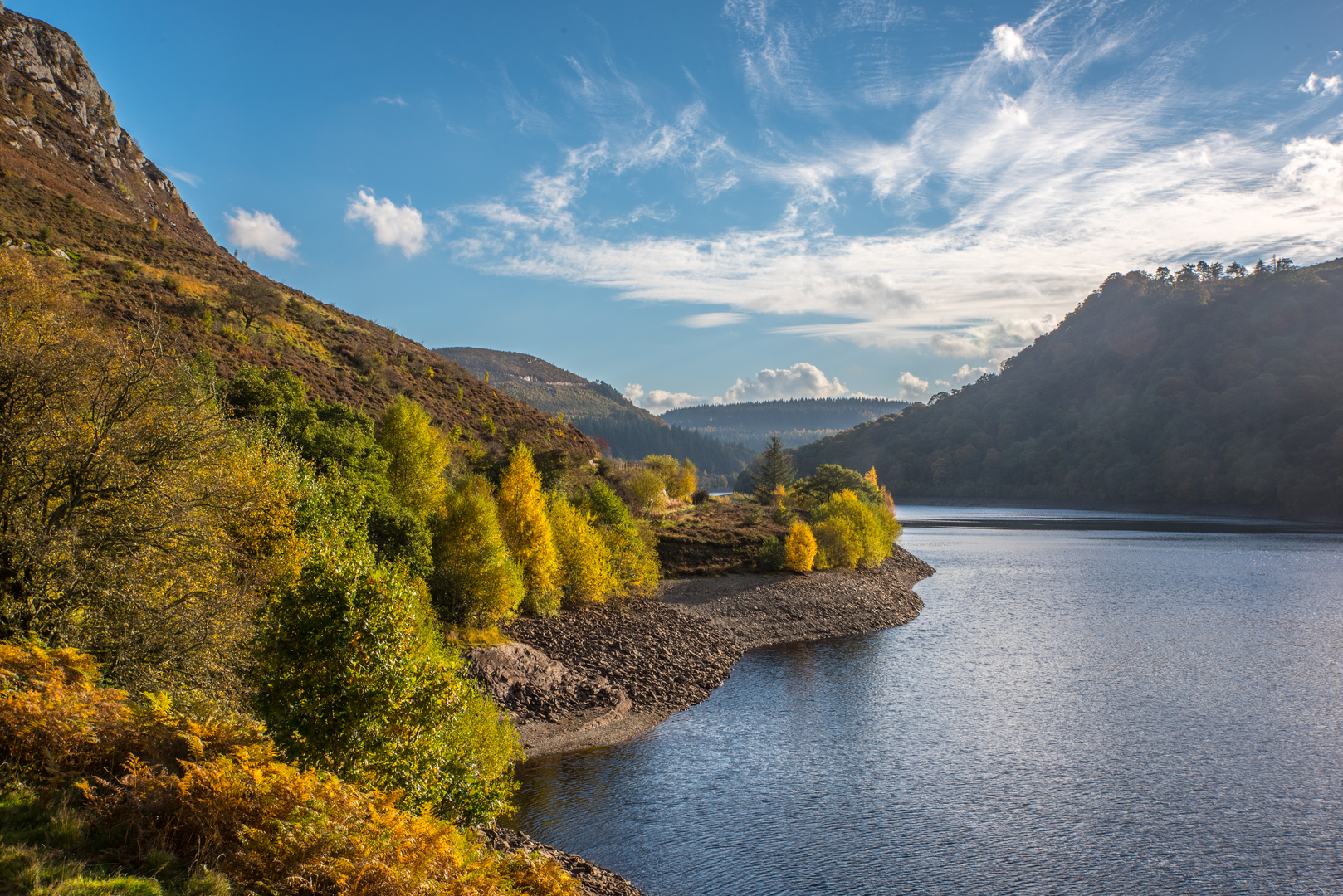 An image depicting the trail Elan Valley Reservoir from Powys and its surrounding area.