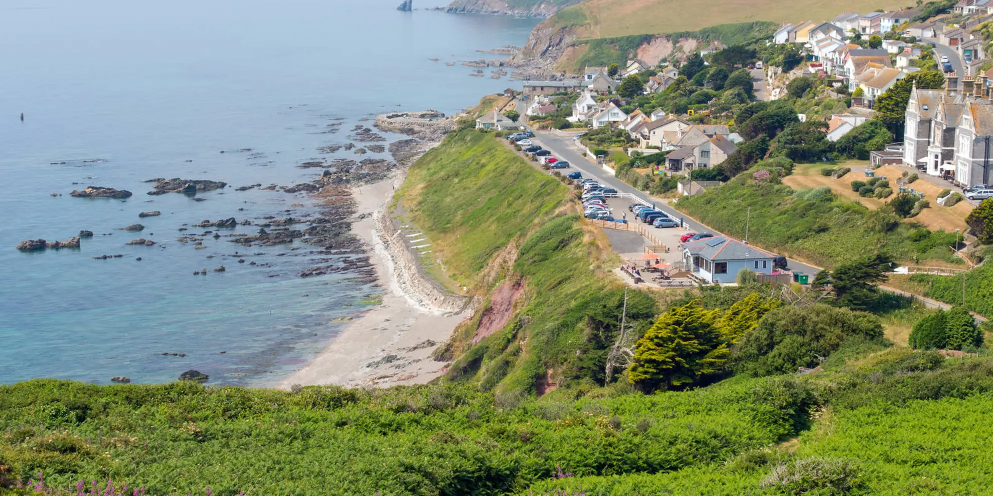 An image depicting the trail Portwrinkle to Plymouth Walk and its surrounding area.