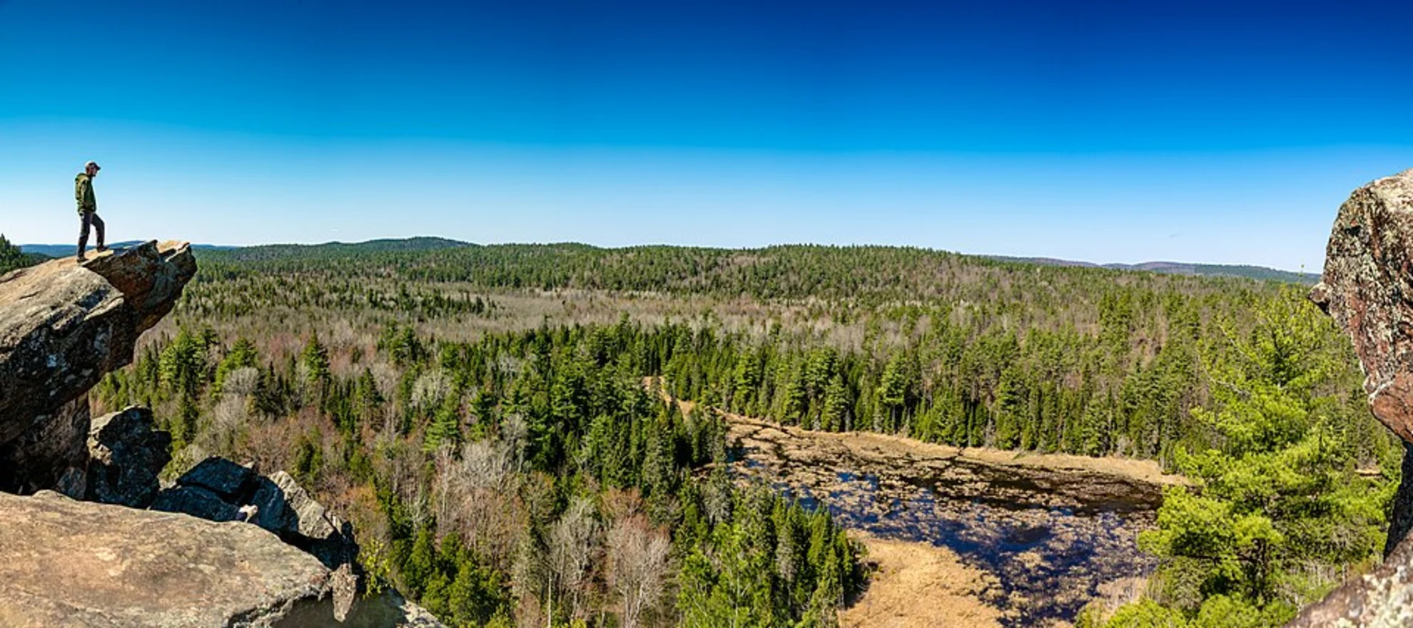 An image depicting the trail Hawkinge to Dover Walk and its surrounding area.