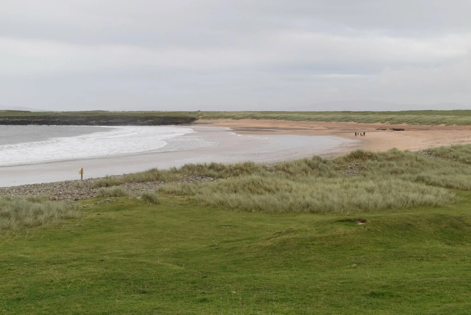 An image depicting the trail Krinnuck Hill Walk and its surrounding area.