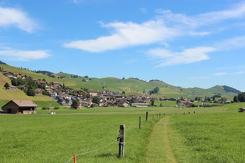 An image depicting the trail Gonten to Appenzell Trail and its surrounding area.