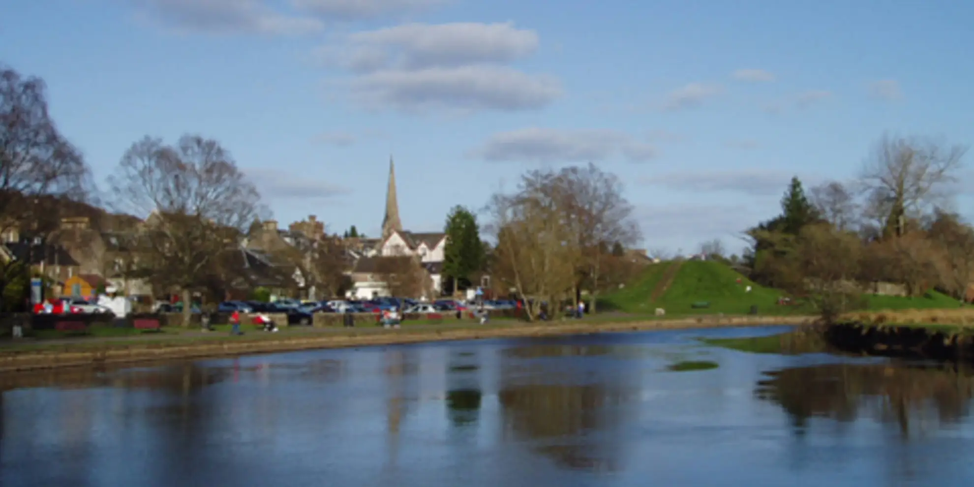 An image depicting the trail The Three Bridges Route and its surrounding area.