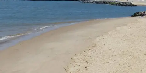 An image depicting the trail Flatford to Lowestoft Walk and its surrounding area.