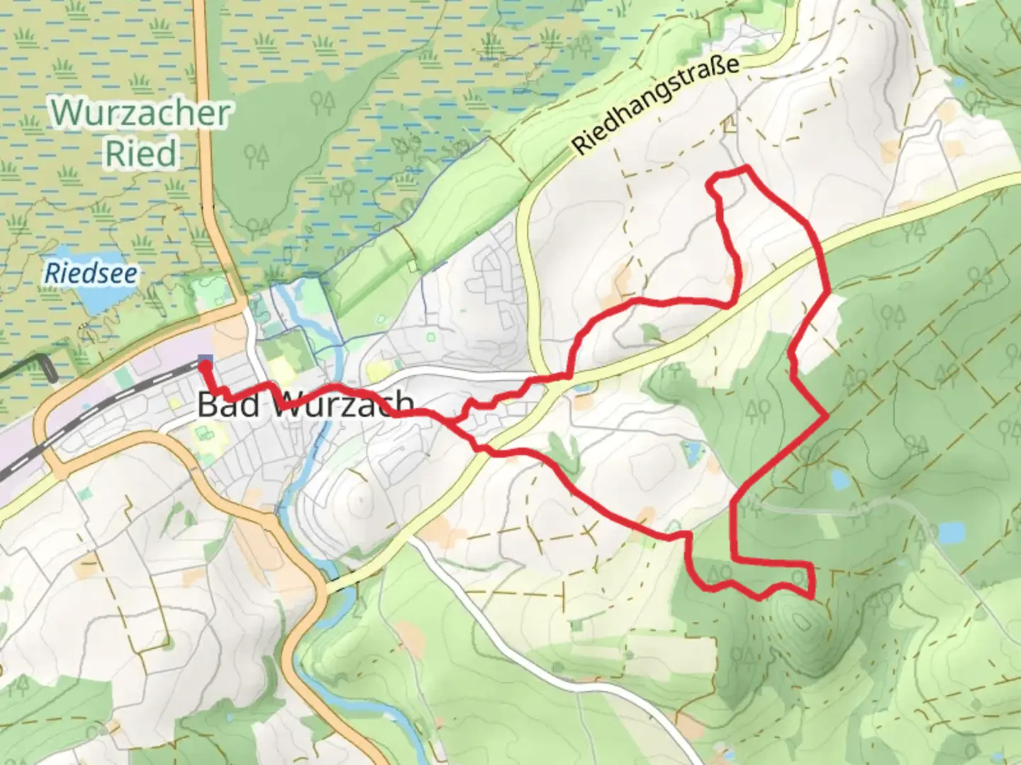 An image depicting the trail Na Tour and Waldlaeufer Loop and its surrounding area.