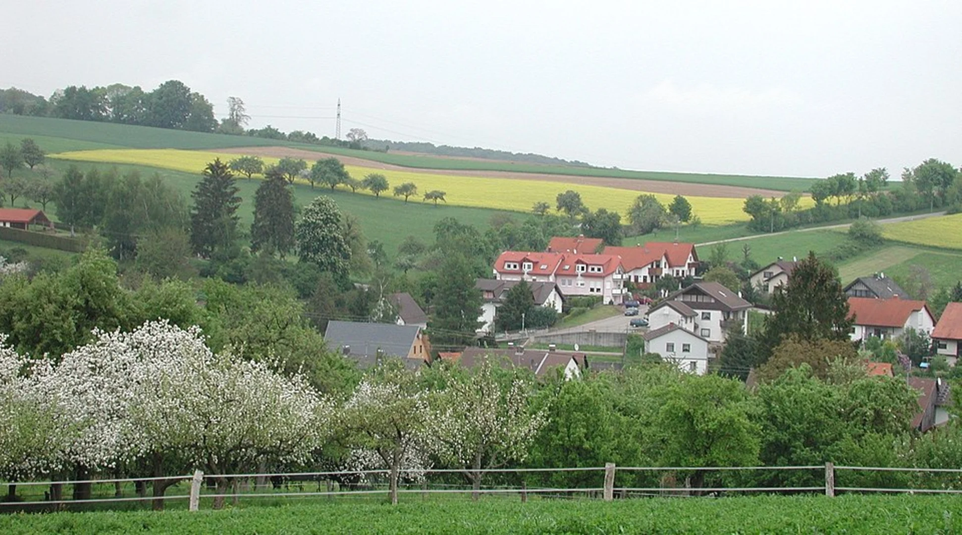 An image depicting the trail Neudorf and Leimen Loop via Gutach Ortsmitte Vorderer Sand and its surrounding area.