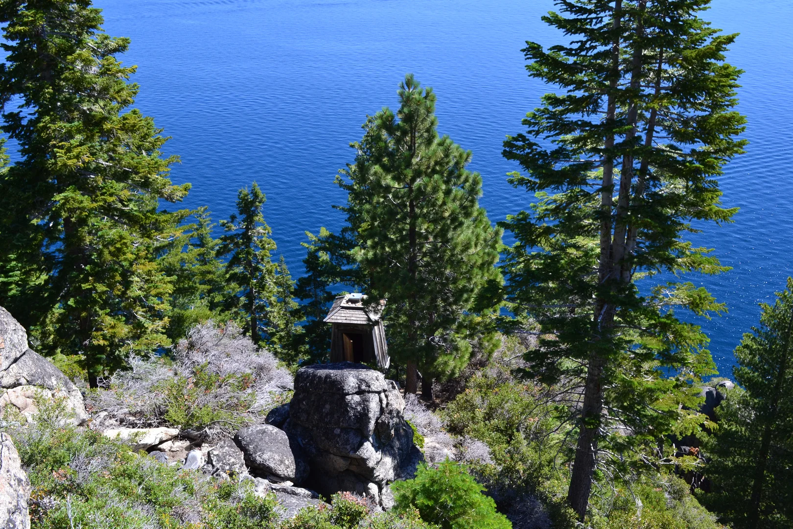An image depicting the trail Lighthouse Trail and Rubicon Loop Trail and its surrounding area.