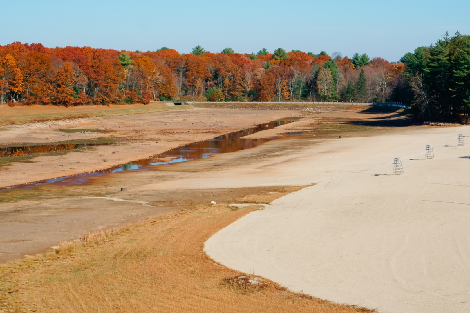 An image depicting the trail Hopkinton State Park Swimming Pool Reservoir Loop and its surrounding area.