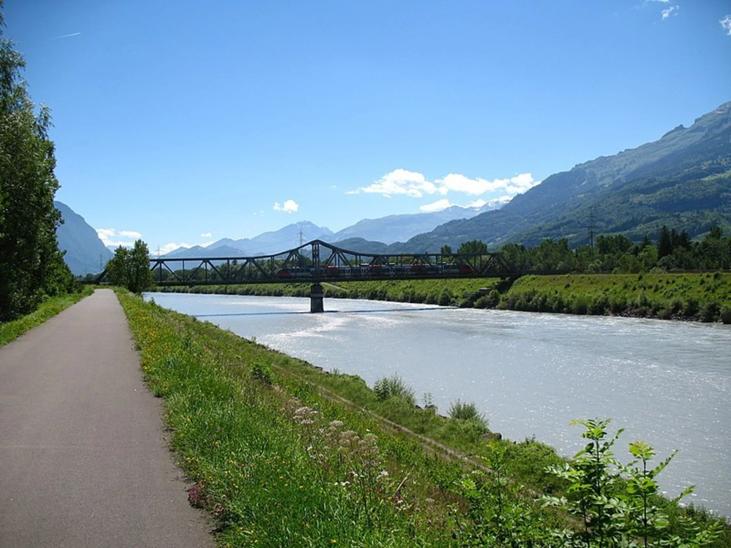 An image depicting the trail Bendern - Schaan Trail and its surrounding area.