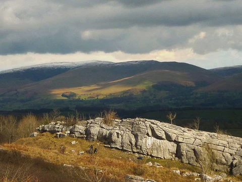 An image depicting the trail Hutton Roof Crags Loop - Hutton Roof National Nature Reserve and its surrounding area.