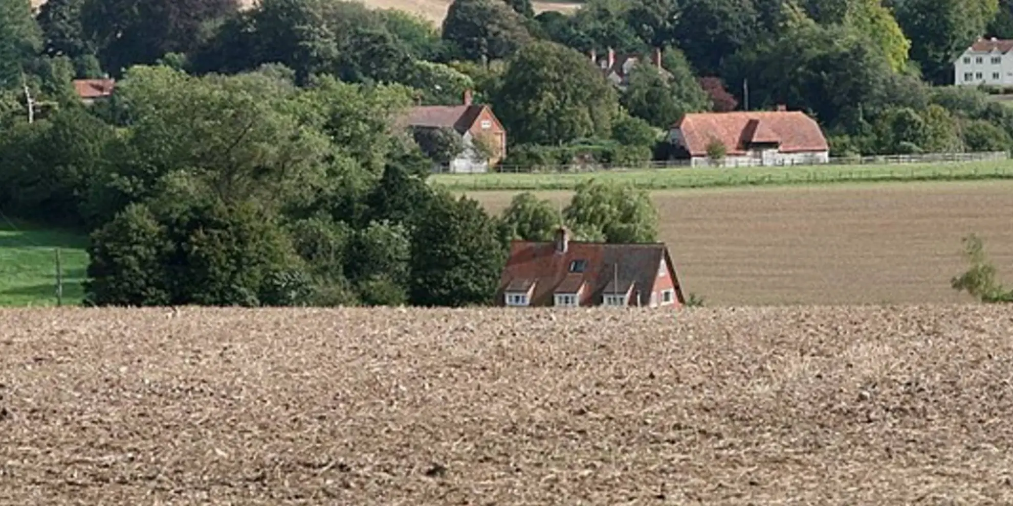An image depicting the trail Weston Corbett from Upton Grey and its surrounding area.