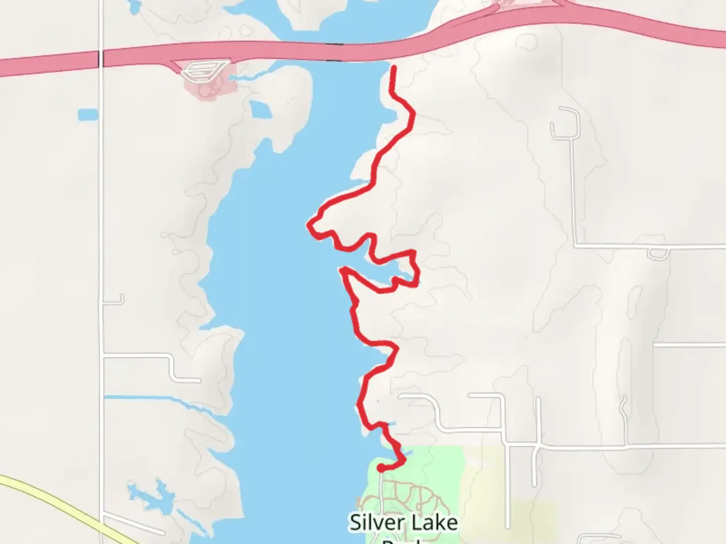 An image depicting the trail Silver Lake East Shore Walk and its surrounding area.