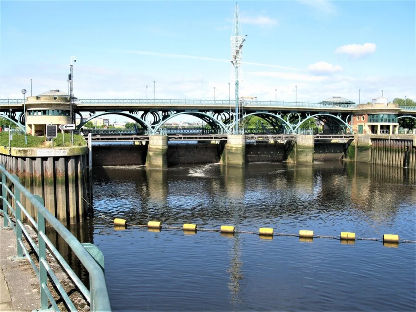 An image depicting the trail Tees Barrage Loop Walk and its surrounding area.