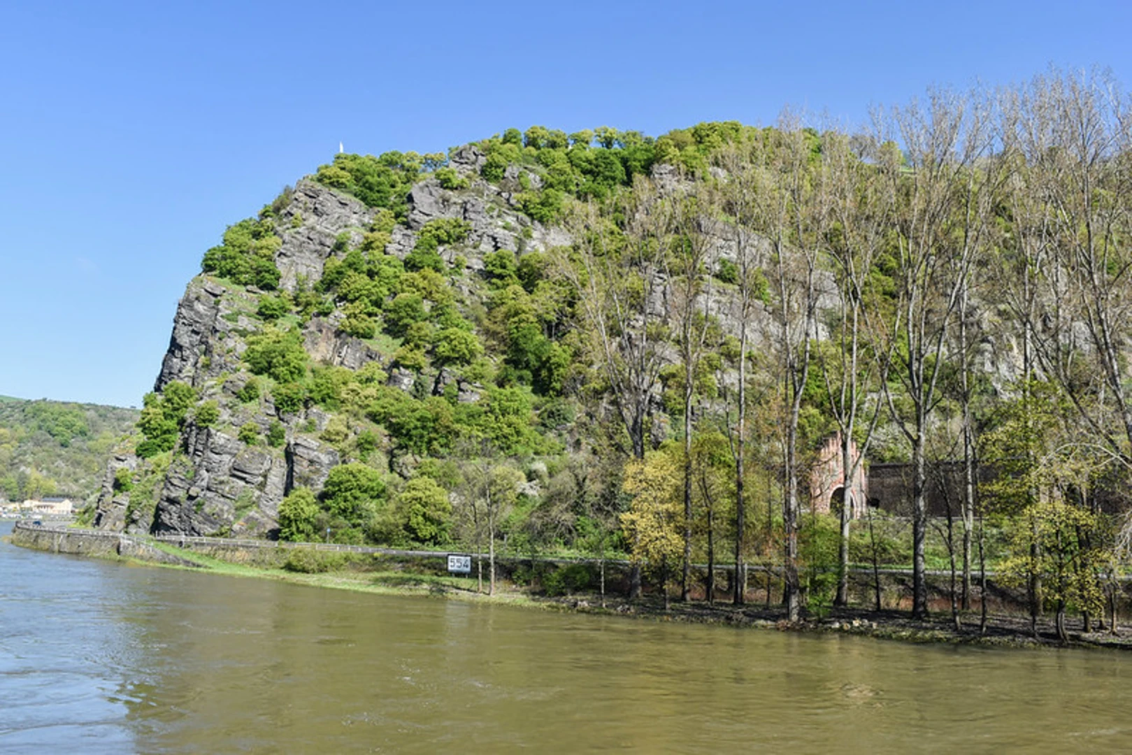 An image depicting the trail Rhine and Loreley via Rheinsteig and its surrounding area.