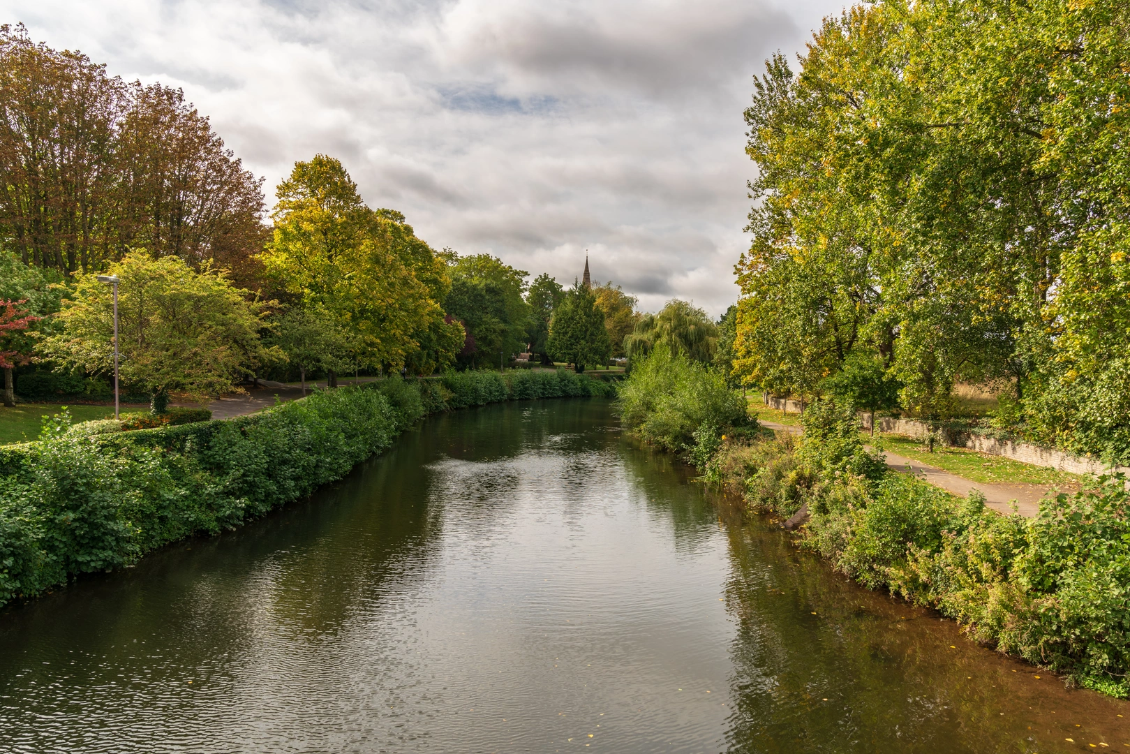 An image depicting the trail Grand Western Canal Walk and its surrounding area.