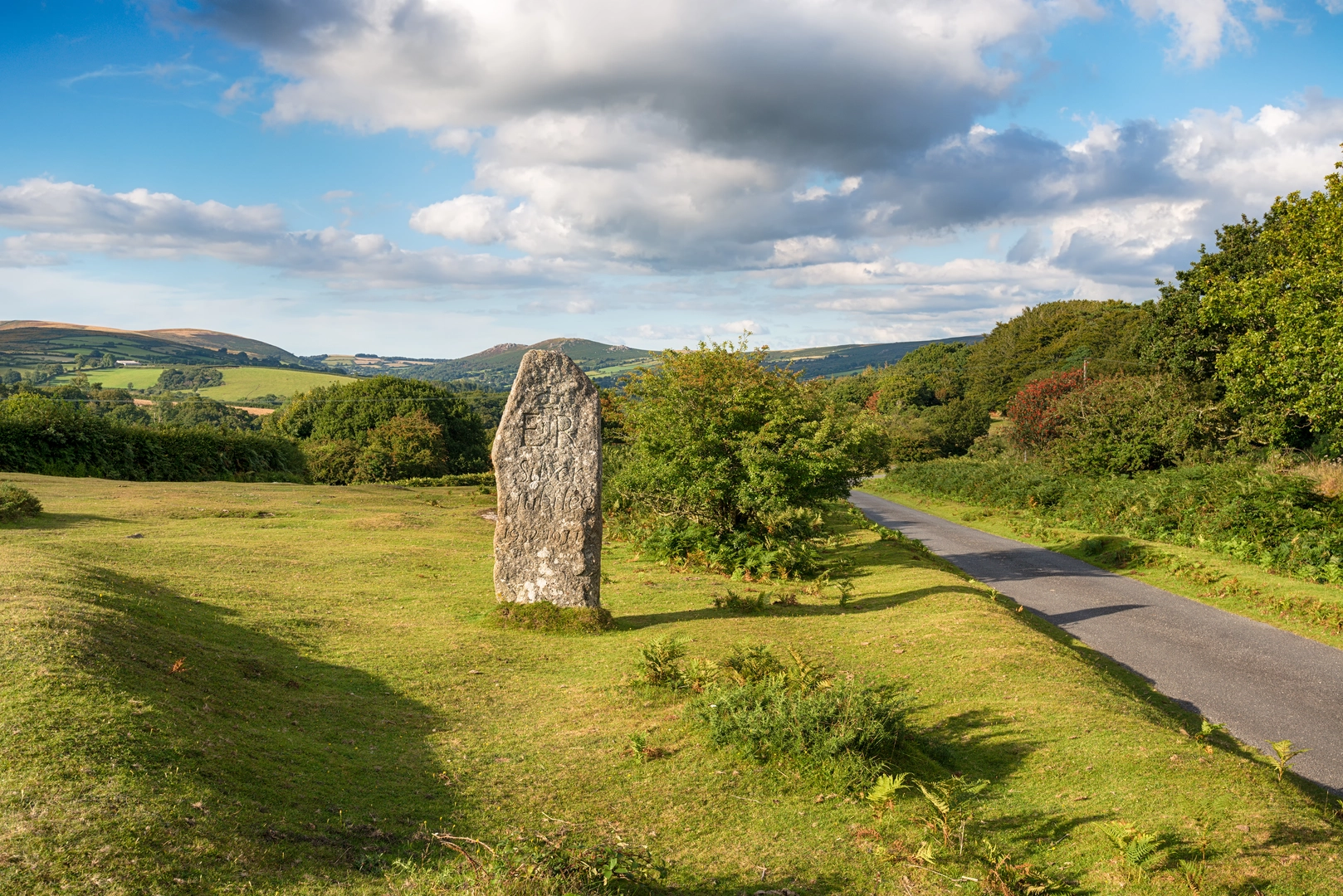 An image depicting the trail Hangers Way and its surrounding area.