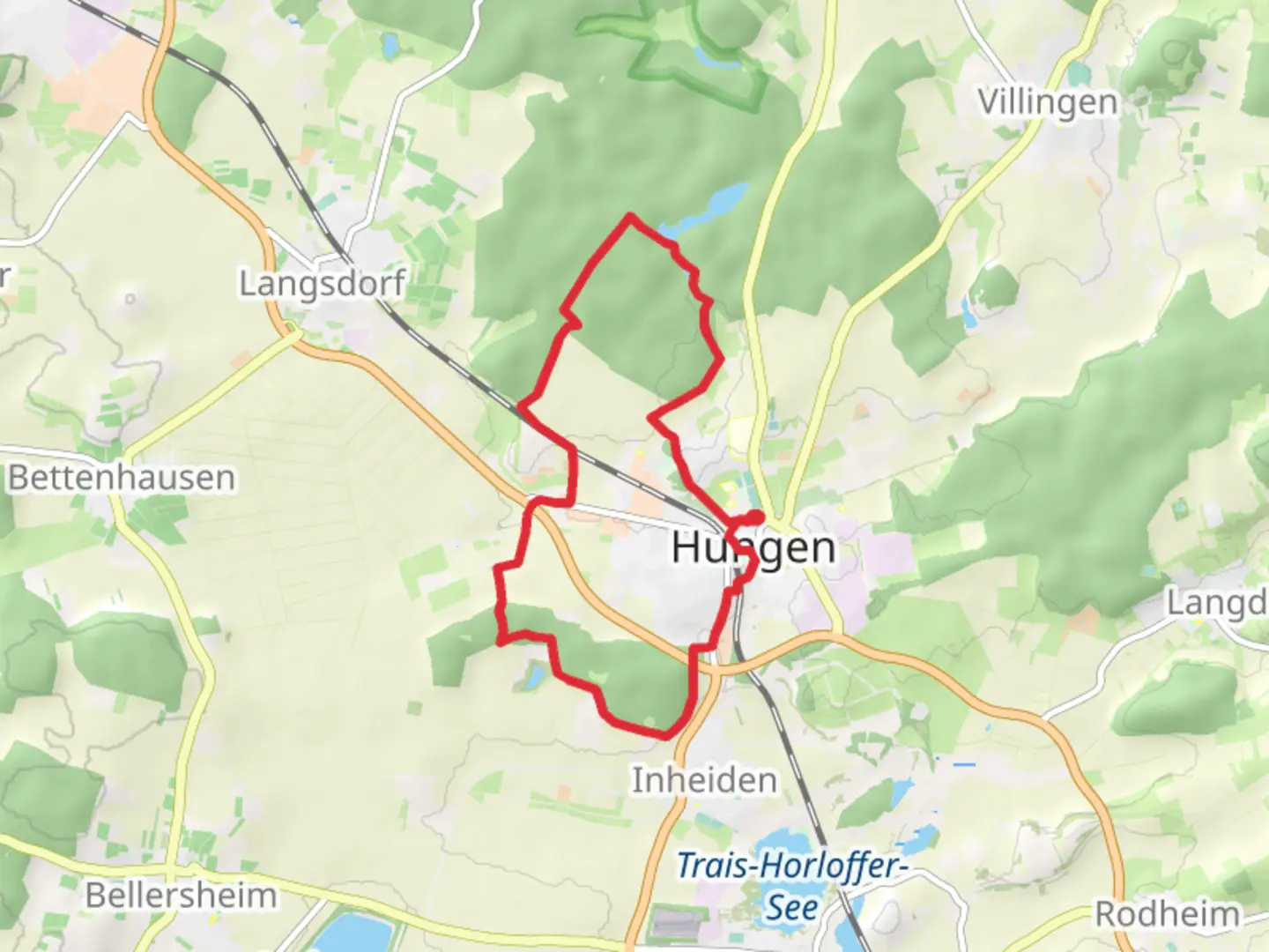 An image depicting the trail Drei Teiche via Hungen Rundweg Nordschleife and its surrounding area.