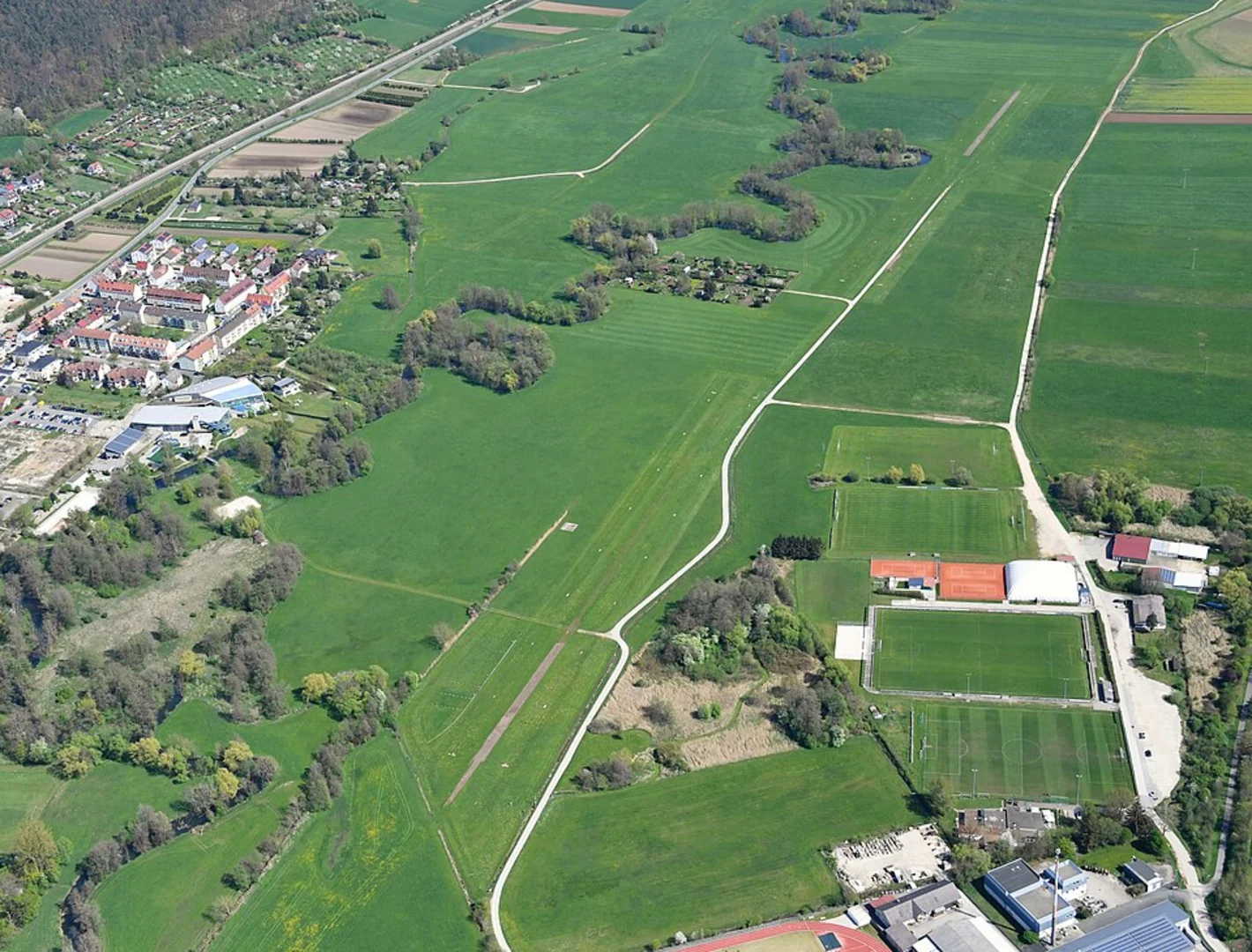 An image depicting the trail River Pegnitz Scenic Loop - Hersbruck and its surrounding area.
