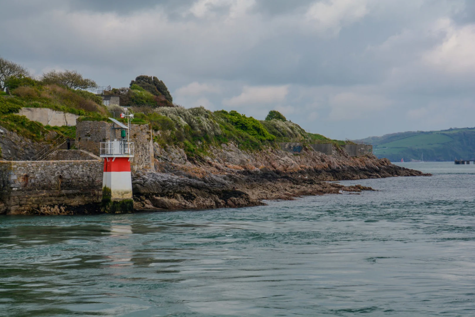 An image depicting the trail Royal William Yard and Devil’s Point Walk and its surrounding area.