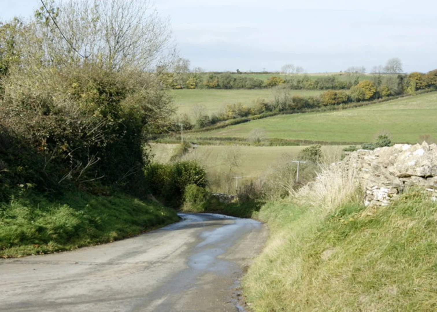 An image depicting the trail Circular Walk to Cold Ashton, Doynton, Dyrham and West Littleton and its surrounding area.