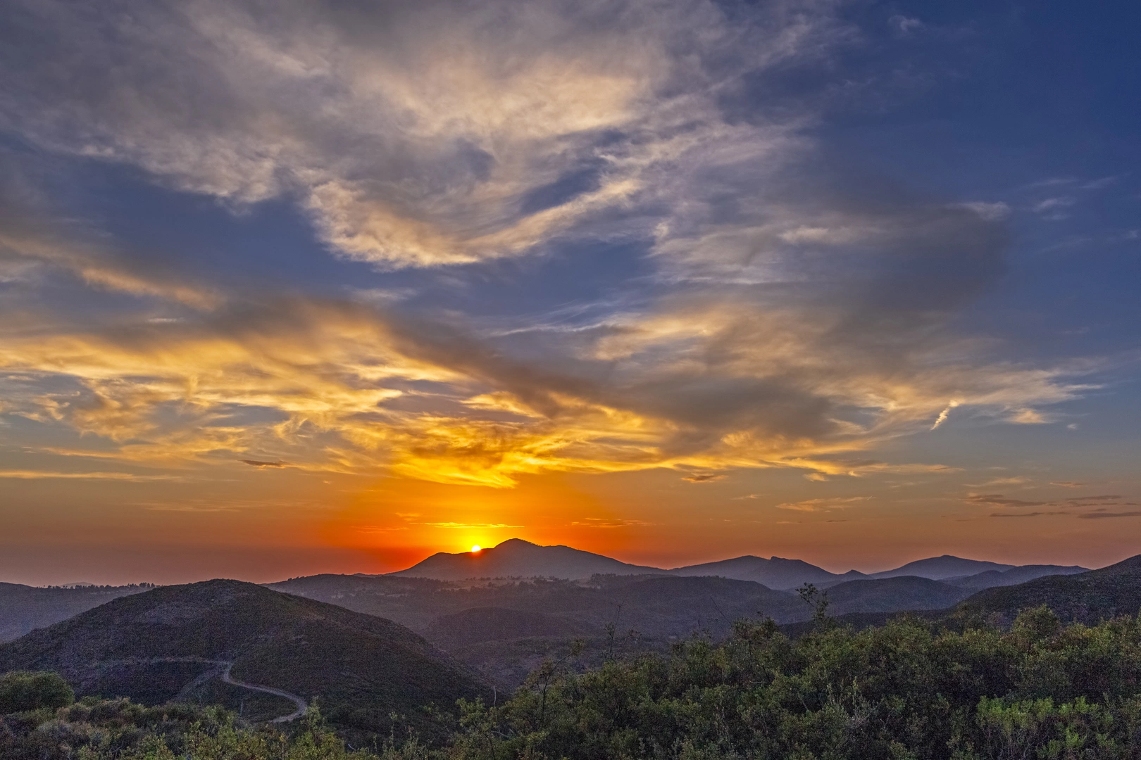 An image depicting the trail Dead Horse Trail and Merigan Fire Road Walk and its surrounding area.