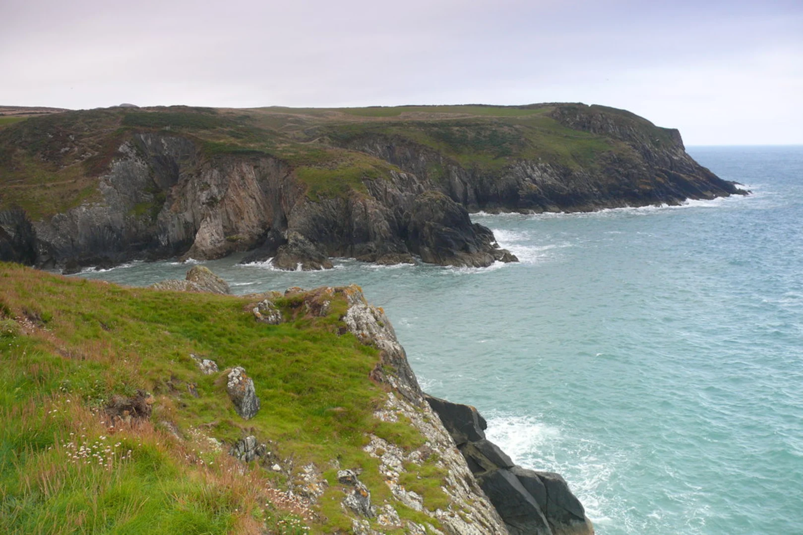 An image depicting the trail Tretio - Pwllcaerog and its surrounding area.